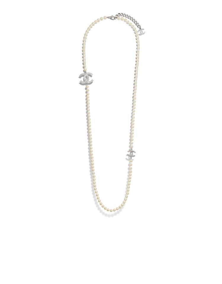 vòng cổ ngọc trai dáng dài Chanel